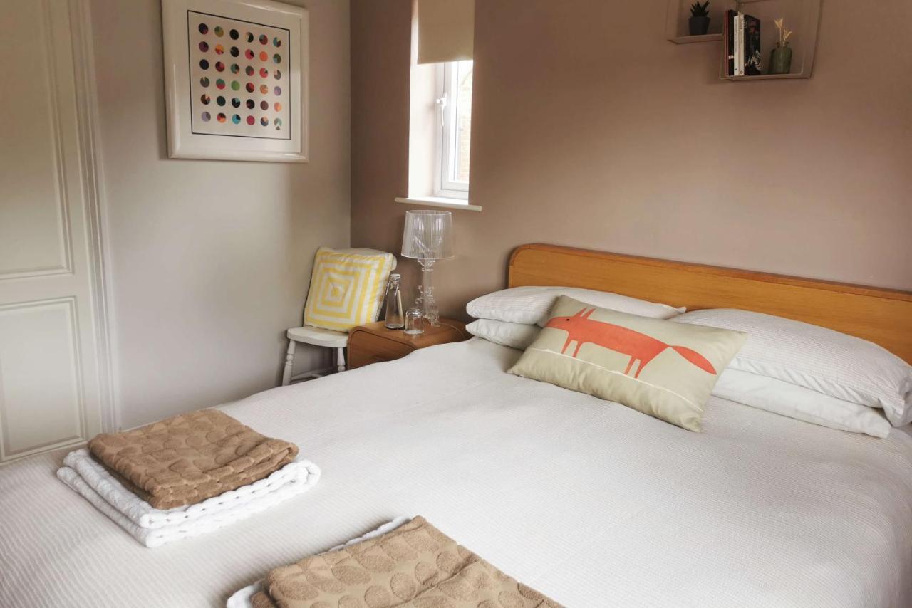 Walton Crescent Bed and Breakfast Winford Εξωτερικό φωτογραφία